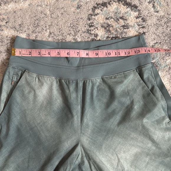 Athleta Nolita Slim Tapered Printed Crop Pants - Picture 10 of 11